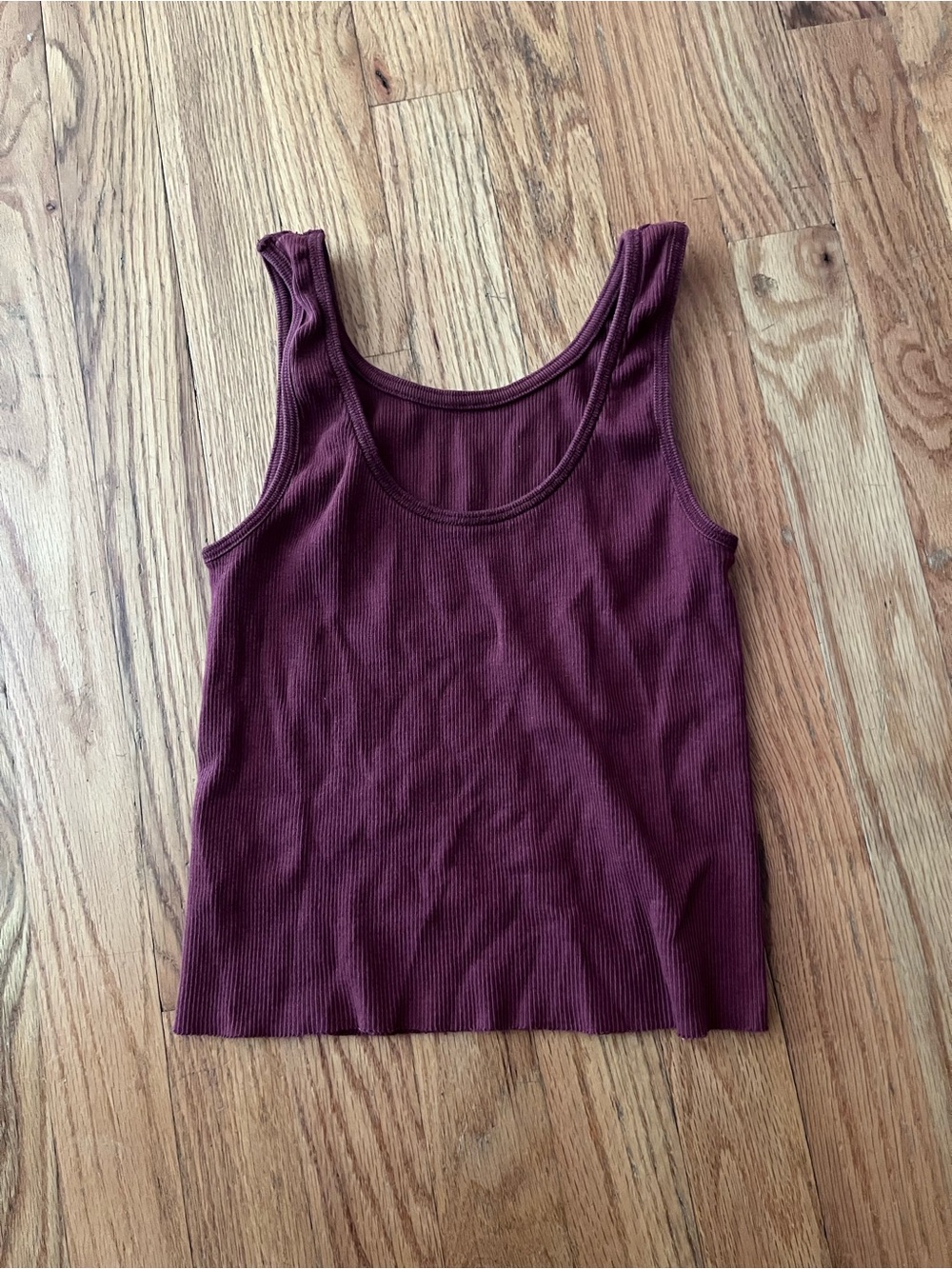Women's Ribbed Scoop Neck Tank Top - Burgundy